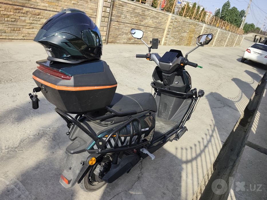 Skuter moto sotiladi srochna