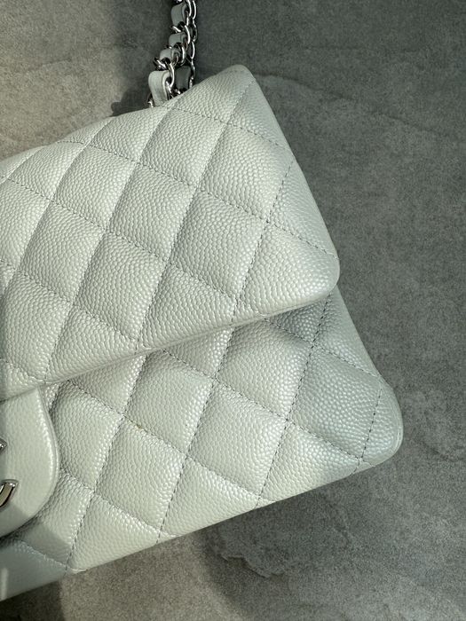 Дамска сива чанта Chanel