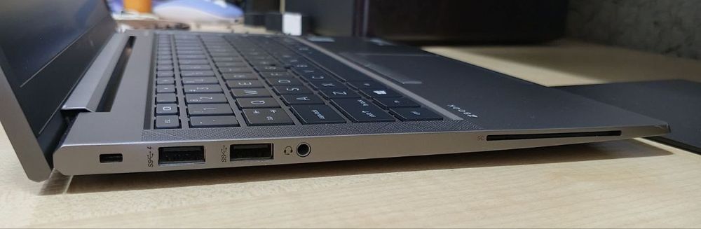 HP ZBook Firefly G7 14" IPS FHD/ CORE™ i7-10610U/ 8GB DDR4/ 256GB NVMe