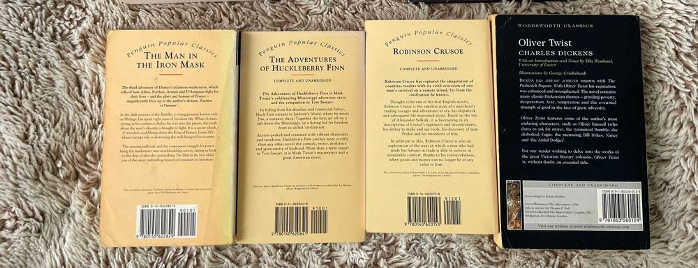 Cărți in limba engleza si română adolescenți, cititi descrierea!