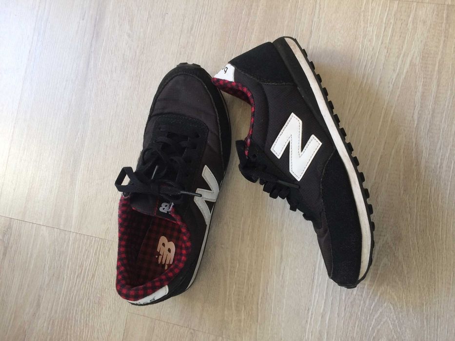 Удобни черни  маратонки new balance.