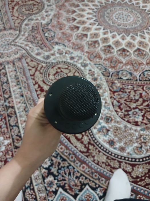 Mikrofon kop iwlatilmagan