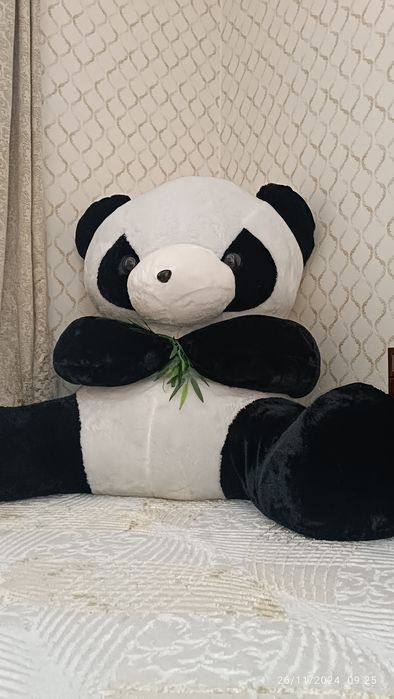 Yumshoq 3m li panda igrushkasi