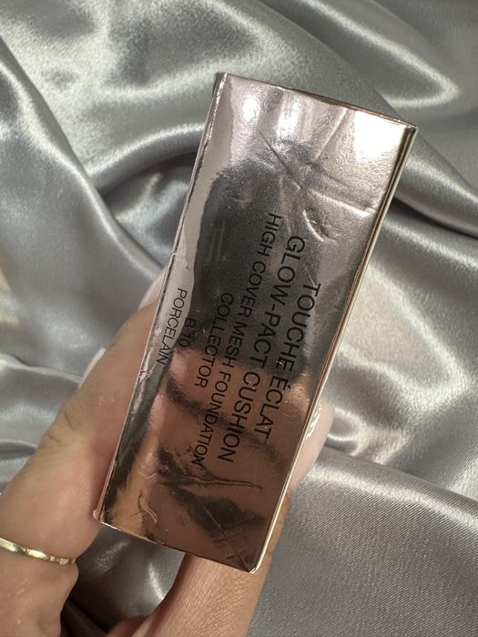 Fond de ten YSL