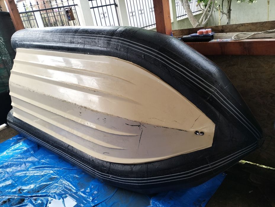 Barca rib cu motor 5cp