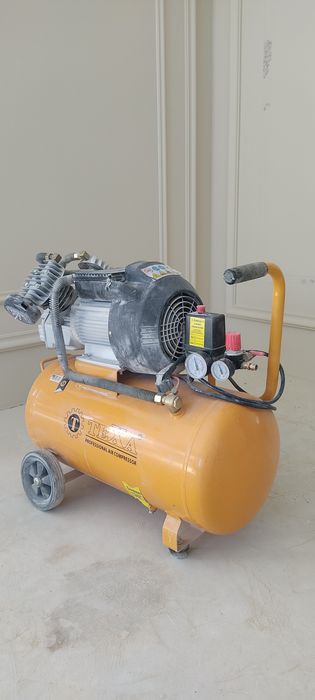 Продам компрессор