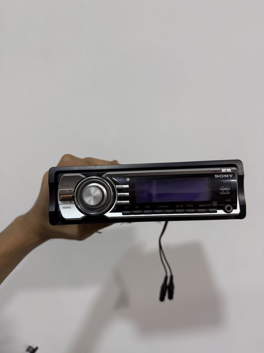 Sony magnitofon CDX-GT710