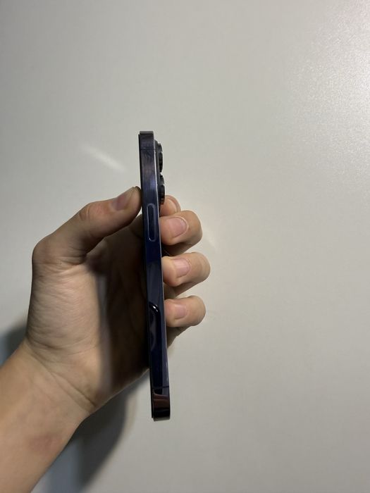 Продам Iphone 14 pro 256 Идеал