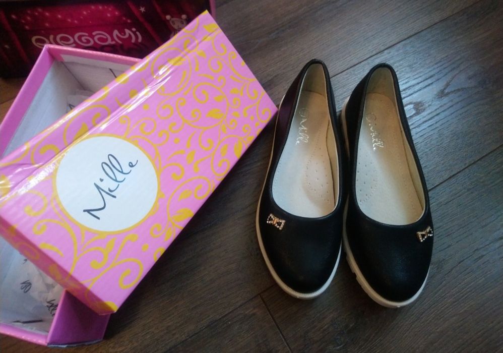 Обувь для девочки туфли сапоги