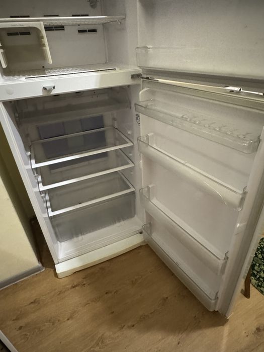 Холодильник продам