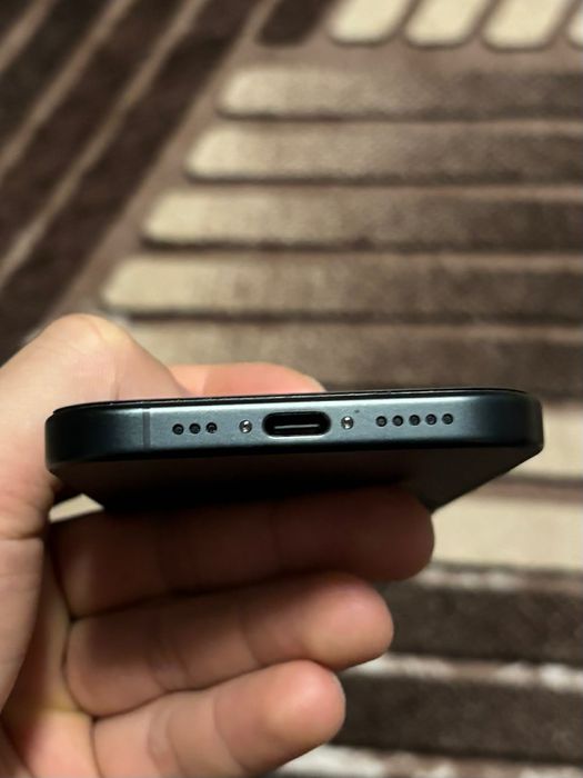 Iphone 16  128gb {100% Battery health}