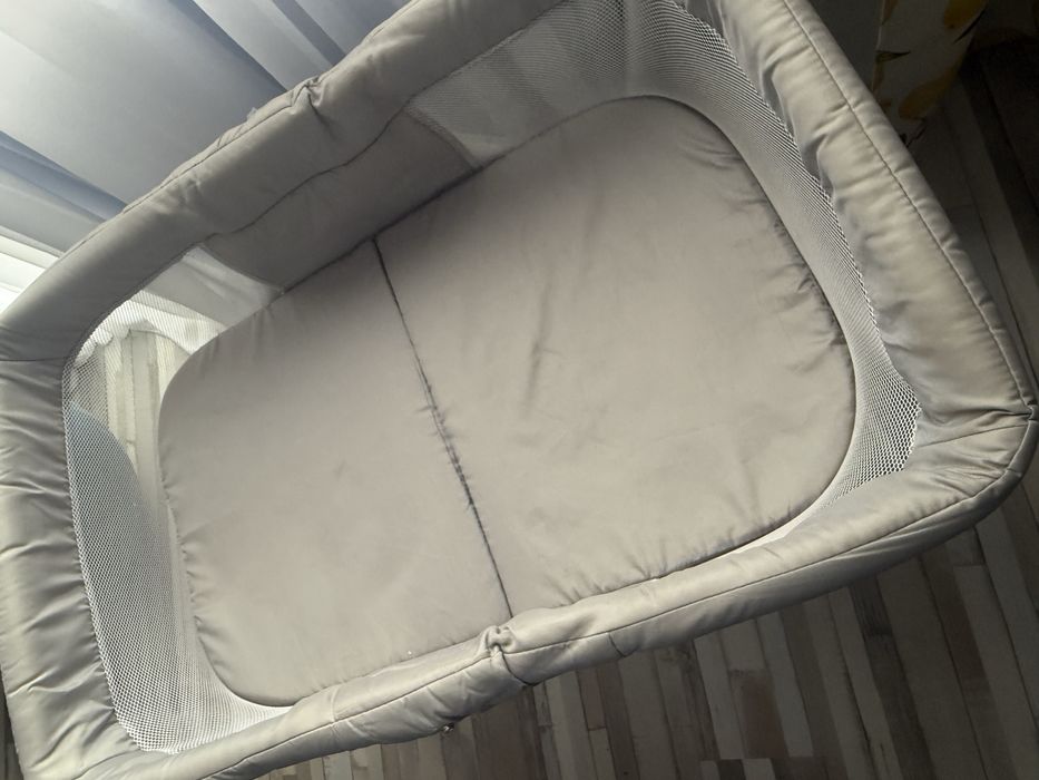 Сгъваема бебешка кошара