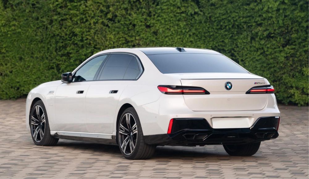 Fata completa Bmw seria 7 G70 760e 760i M-pachet Alpin weiss A300