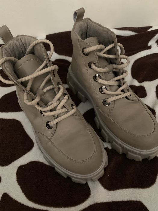 Ботинки 38 размер