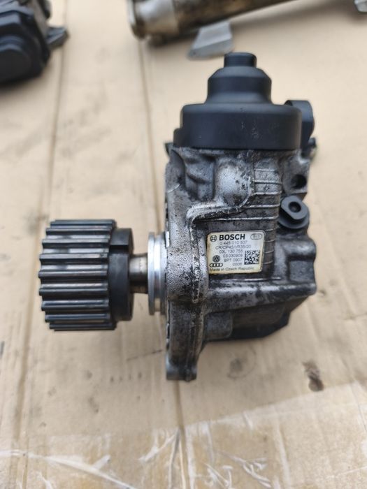 Pompă înalte injecție 2.0 tdi CBAB Volkswagen Passat B6 B7