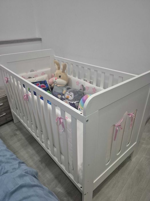 Pătuț copii plus saltea plus păturici laterale..