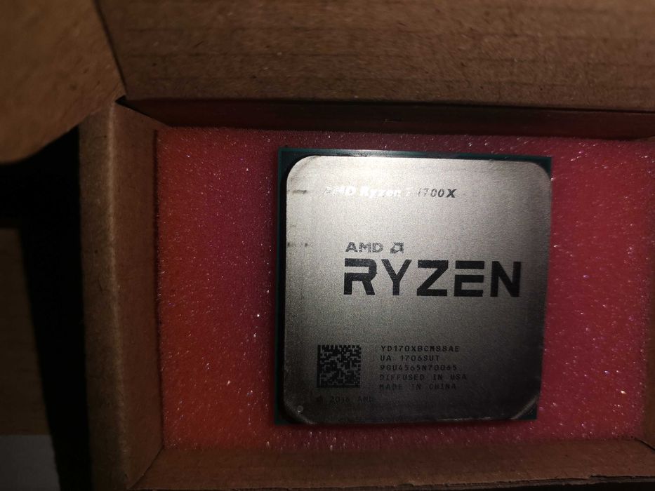 Процесор RYZEN 7 2700X