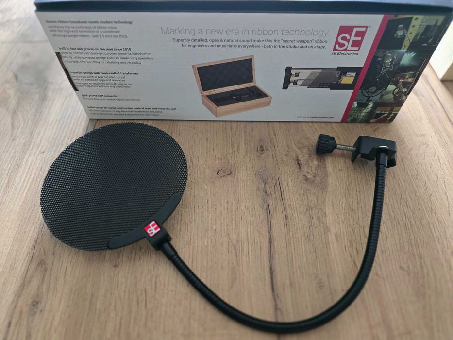 Лентов (ribbon) микрофон sE Electronics VR1