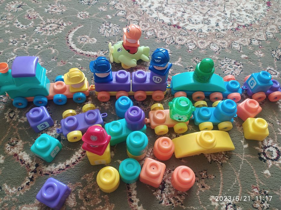 Поезд конструктор