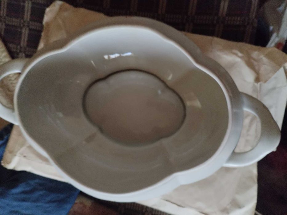 Красив супник...