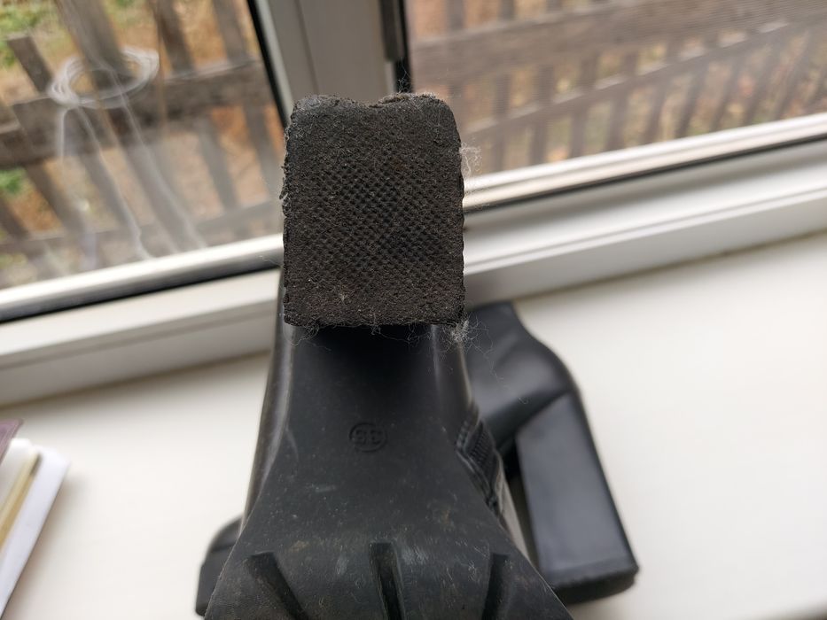 Продам 35 размер