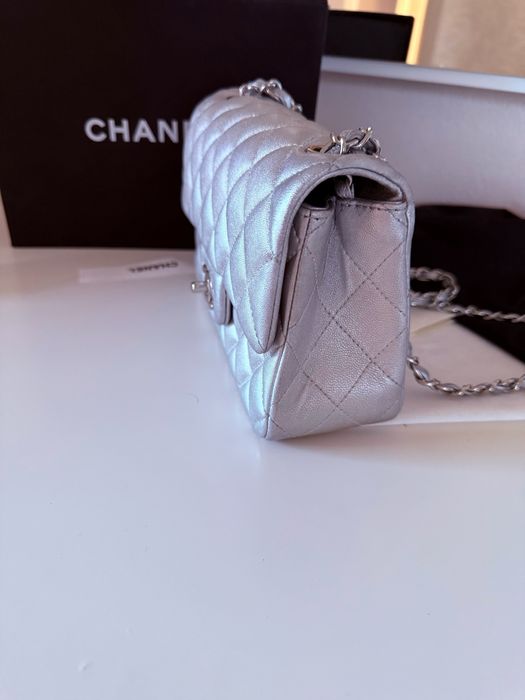 Classic Flap Bag - Mini Rectangular чанта