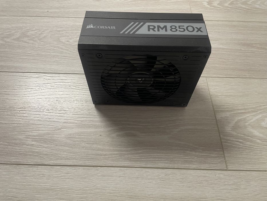 Sursa CORSAIR RM850x - 850W, 80+ Gold