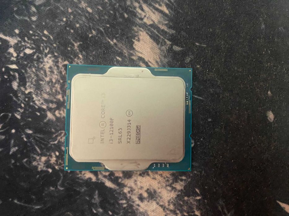 Procesor I3 12100F