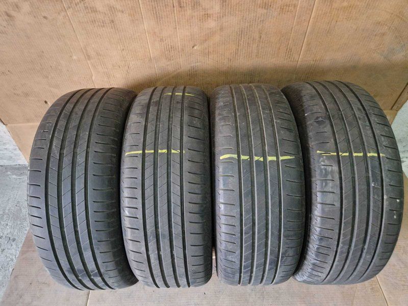 4 Bridgestone R17 225/55
летни гуми DOT0621
