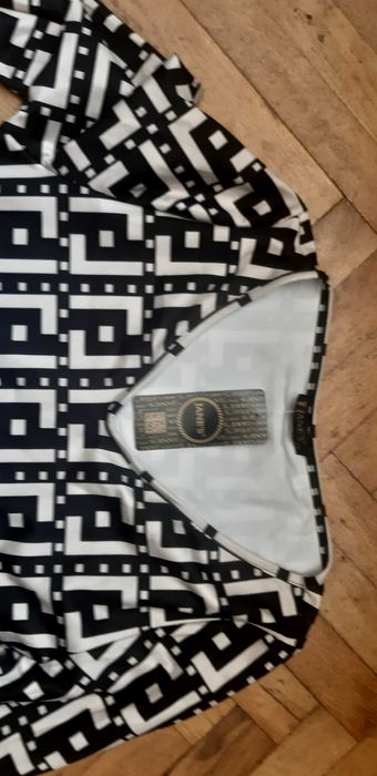 Чисто нова рокля с етикет