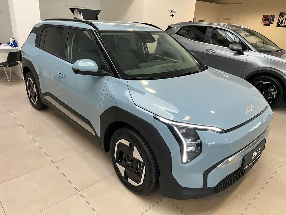 Kia EV3 Kia EV3 5 usi 58.3 kWh Earth 1 204 CP AT 2WD