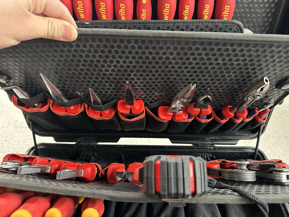 Knipex Robust 45 куфар с инструменти