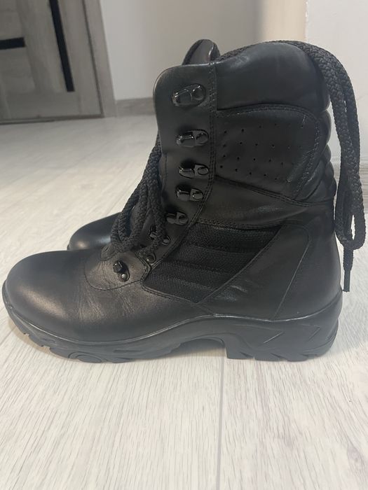 Продам берцы.43-44 размер.