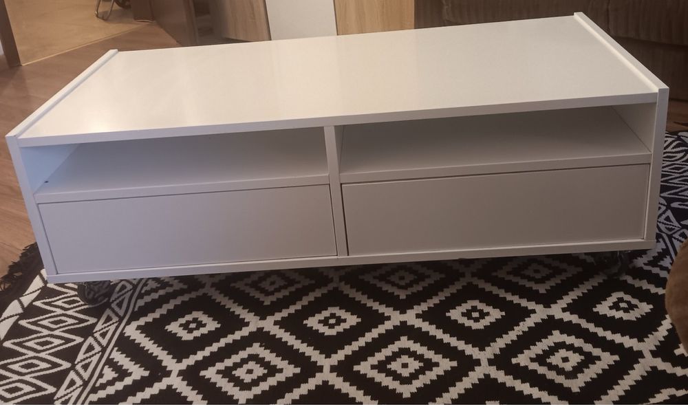 Бяла маса на колела