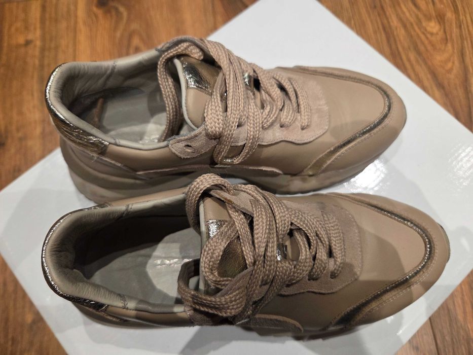 Нови обувки естествена кожа