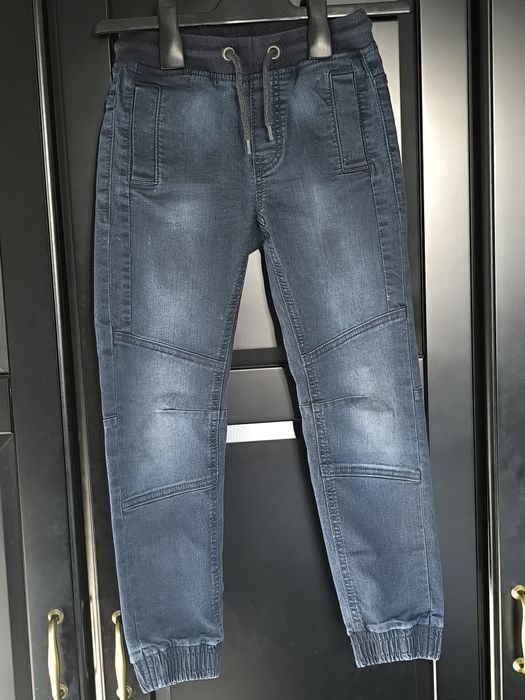 Dopodopo vesta si blugi  128 cm
