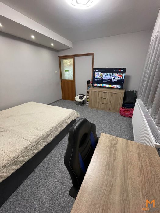 Етaж от къща + БАРБЕКЮ - Център град Севлиево