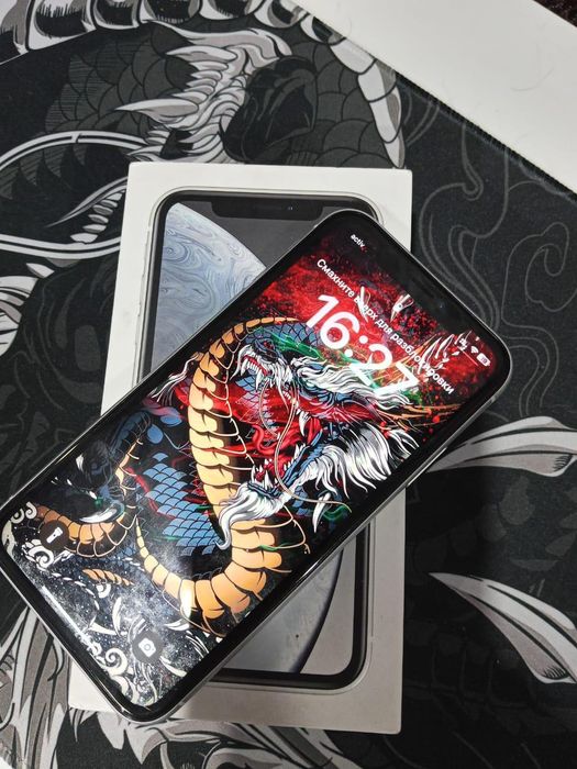 Продам айфон xr 64 g akb 80