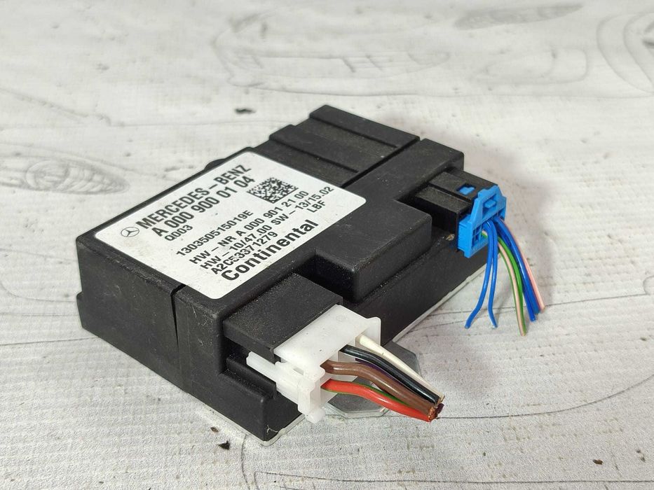 Modul pompă injecție combustibil Mercedes-Benz C W204 COD: A0009000104 2014 / [2007-2014] / (5G3)