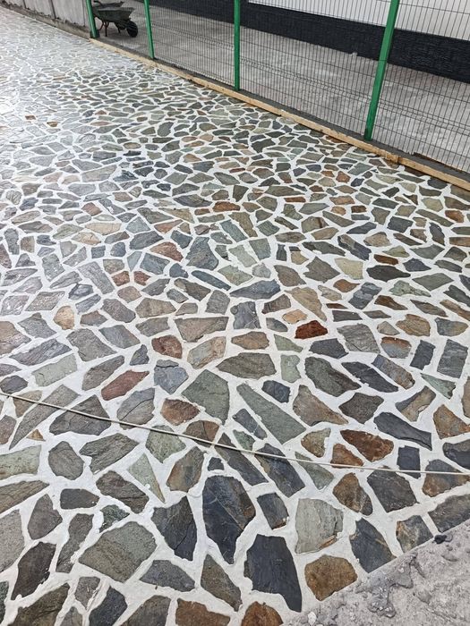 Vând și montez piatra naturala ideal pt pavaj premium tel 0733 712 397