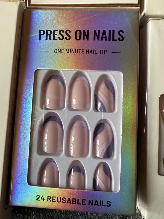 Изкуствени нокти