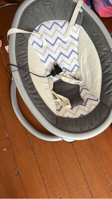 Продам шезлонг  18000