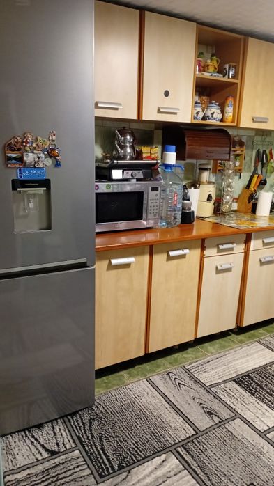 Inchiriez 3 camere vila