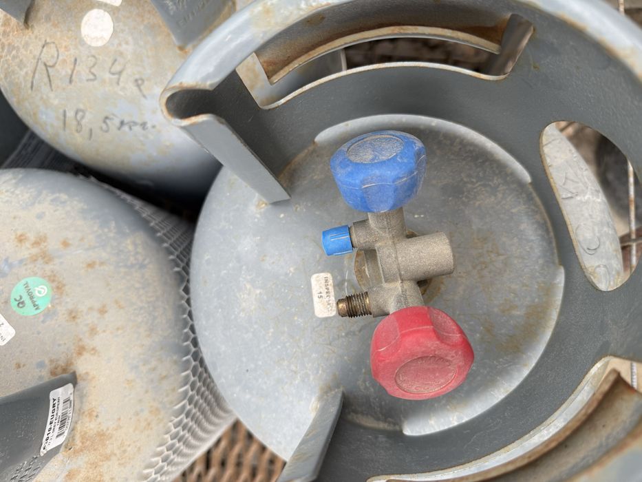 Фреон, емкость для отбора фреона