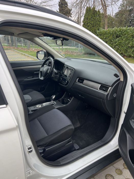 Mitsubishi Outlander 2.2 DI-D (150 HP) 4WD AUTOMATIC