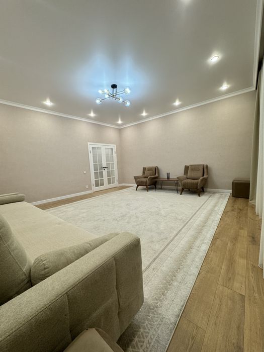 Продам тренд  ковер  4*5 размер