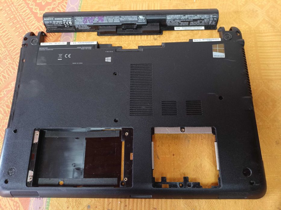 Elemente Sony Vaio SVF142 SVF142C2M