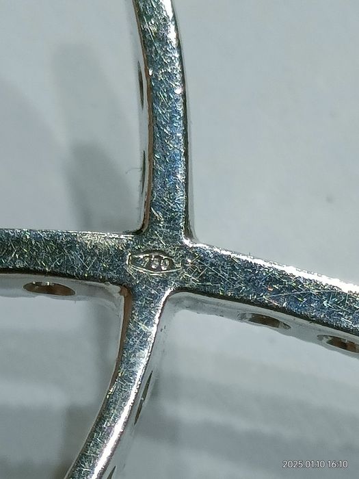 Vind cruce din aur 18kt cu diamante