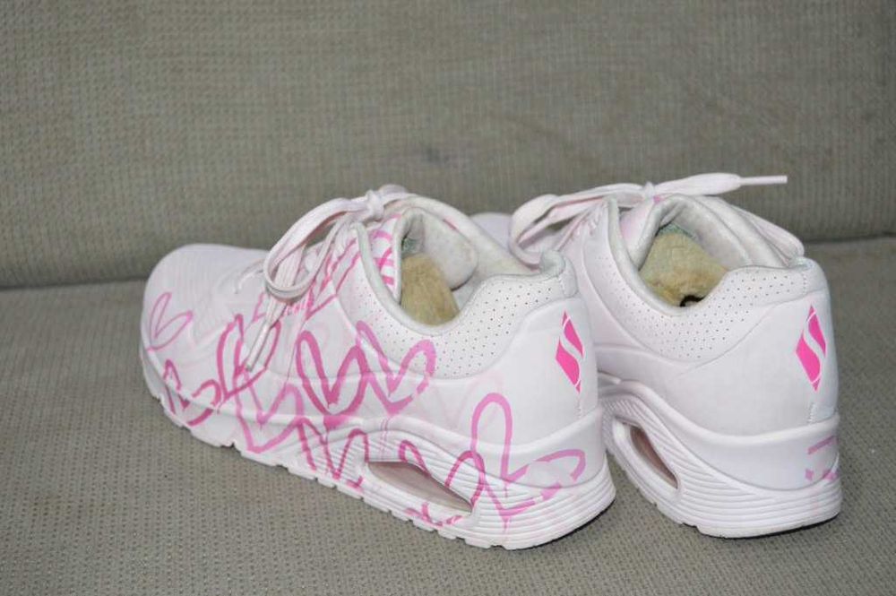 Incaltaminte Skechers x JGoldcrown: Uno - Spread the Love 39