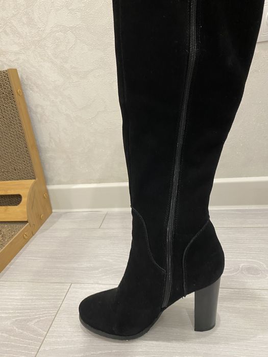 Продаю сапоги женские